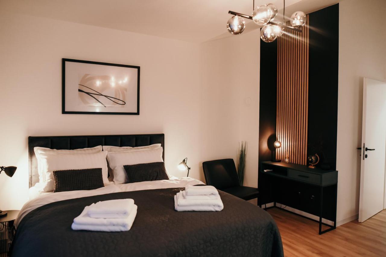 Studio Apartman Mia Zupanja Exteriör bild